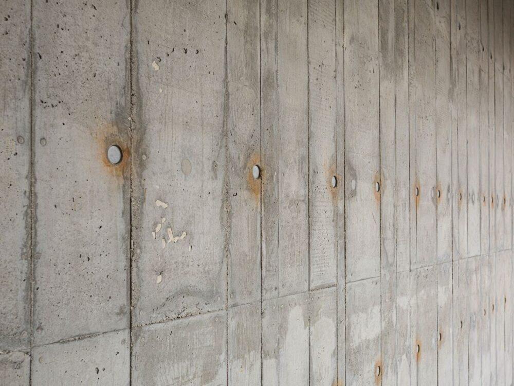 detale elewacji z betonu architektonicznego